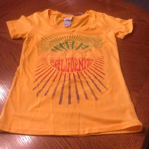 California Tee shirt by Creative Apparel - Picture 2 of 4